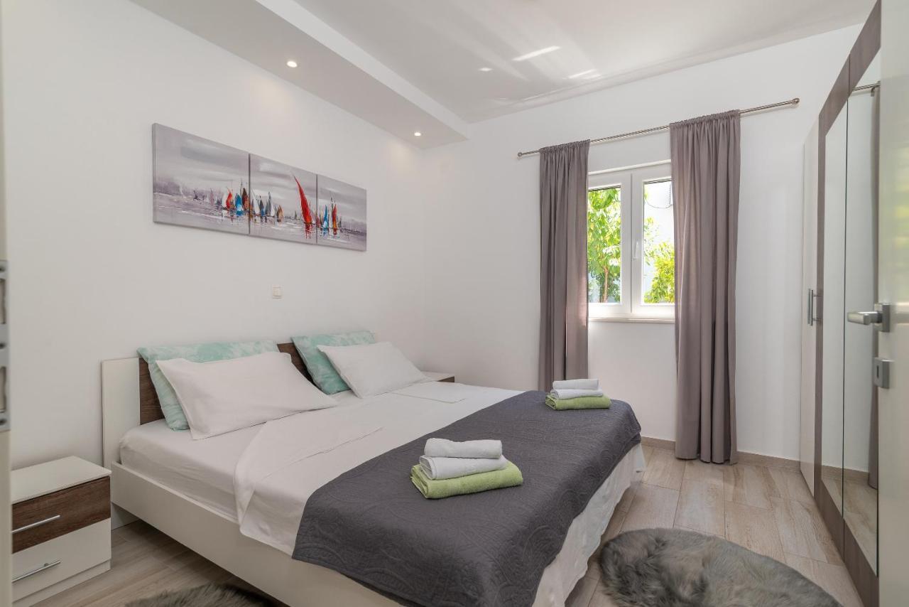 Apartment Ela Trogir Luaran gambar