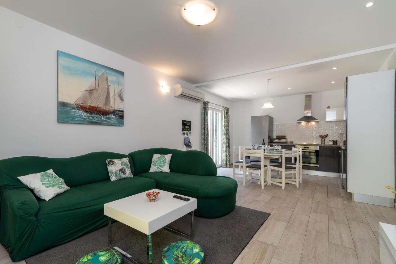 Apartment Ela Trogir Luaran gambar